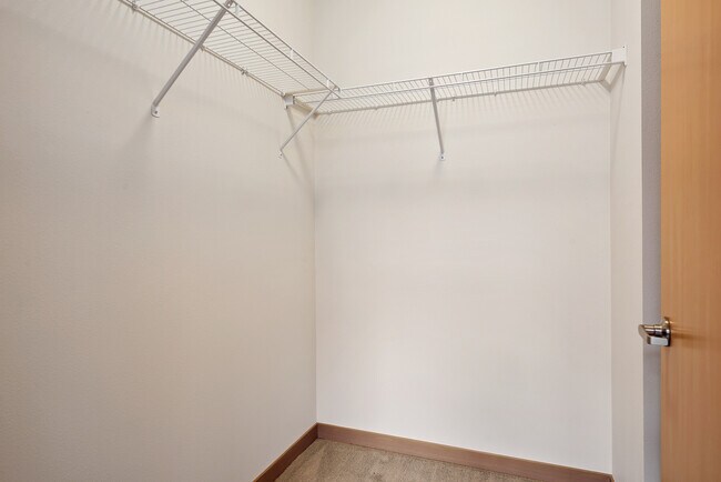 Building Photo - 500 Belmont Ave E