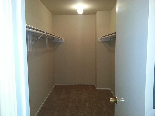 Building Photo - 6719 Lower Arrow Dr