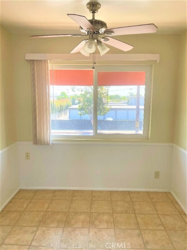 Building Photo - 2115 Placentia Ave