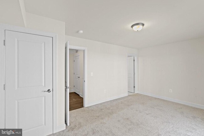 Building Photo - 10720 Shadewell Spg Wy