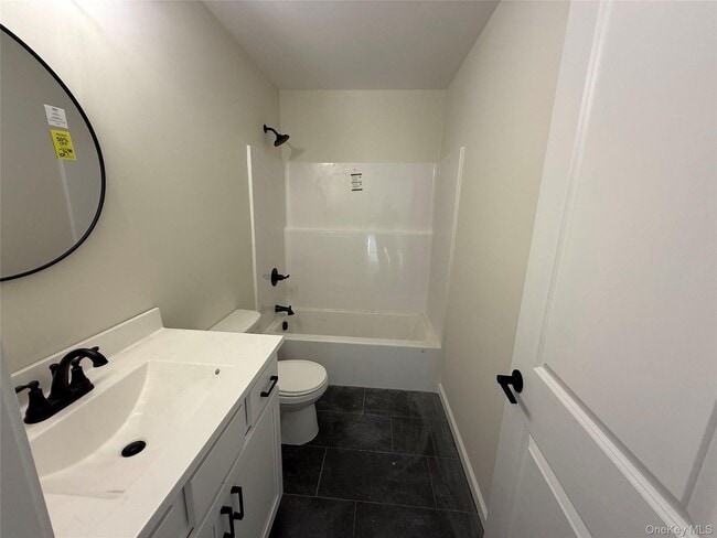 Building Photo - 32 Montgomery St