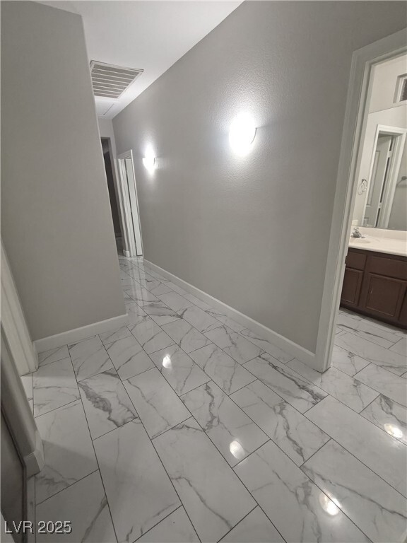 Building Photo - 492 Grassrange Ln