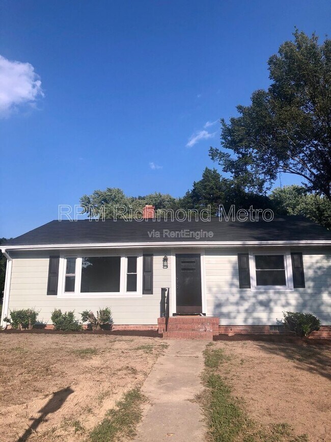Primary Photo - 5901 Bonneau Rd