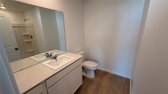 Building Photo - 806 Lynx St