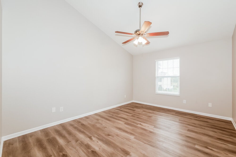 Building Photo - 349 Creekstone Dr