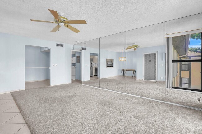 Building Photo - 826 Sky Pine Way