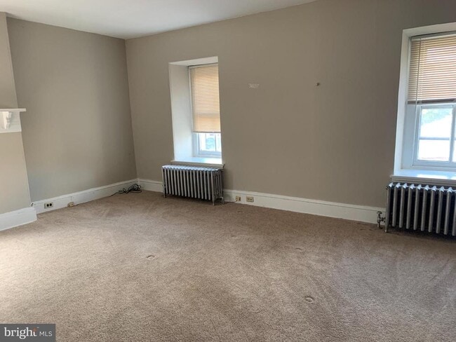 Building Photo - 209 Gay St