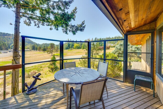 Building Photo - 902 Paiute Pl