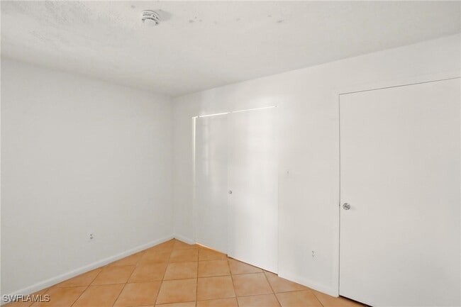 Building Photo - 4231 Mariner Ln