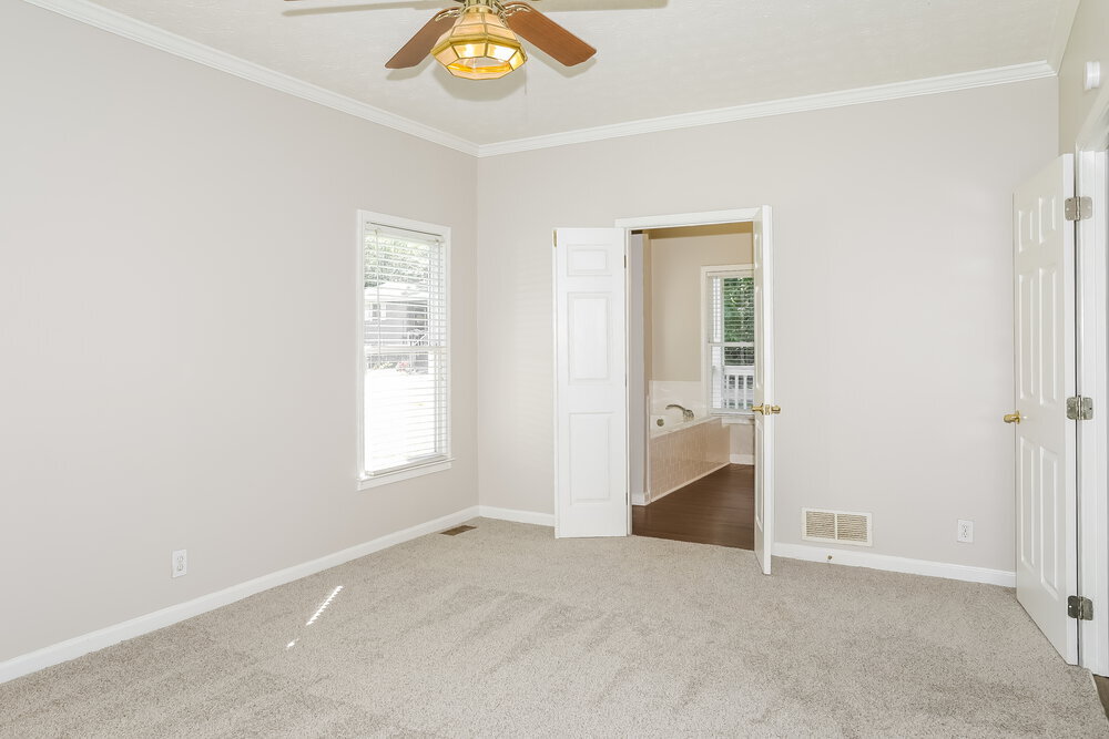 Building Photo - 2461 Sanjo St NE