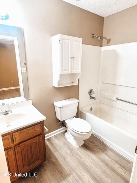 Building Photo - 9453 Wickfield Cove