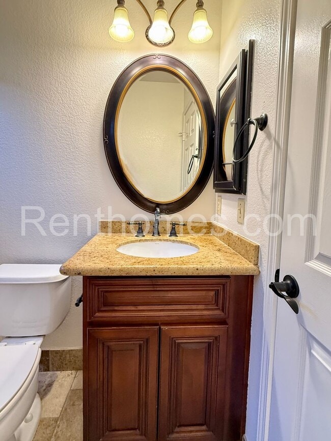 Building Photo - 14265 Marianopolis Way