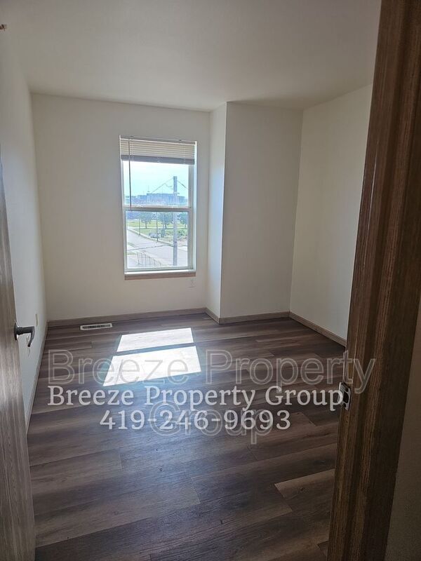Building Photo - 18 Southard Ave