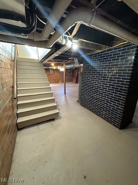 Building Photo - 1119 Abbey Pl