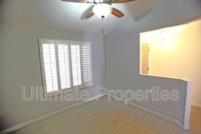 Building Photo - 20622 N 102nd Ln