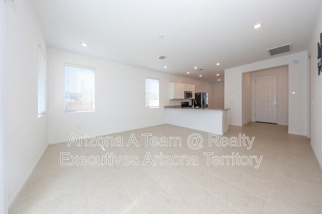 Building Photo - 17581 S Desert Barberry Dr