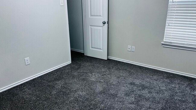 Building Photo - 8905 Terrell Ave