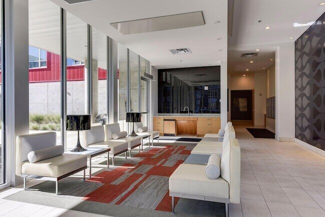 Building Photo - 901 S 2nd St