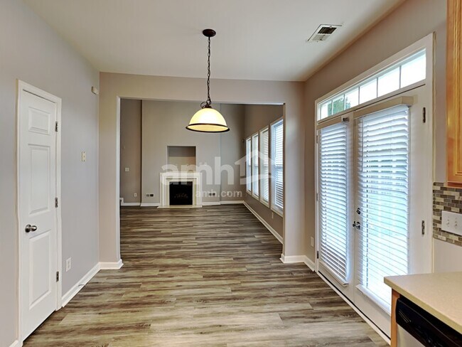 Building Photo - 12816 Walking Stick Dr