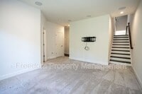 Building Photo - 9882 Hopkins Lp