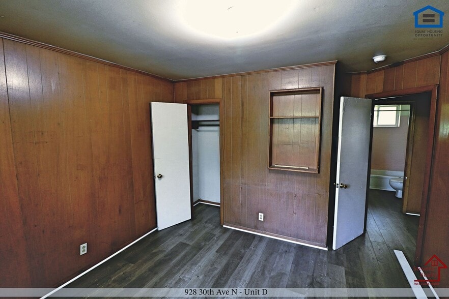 Building Photo - 928 30th Ave N