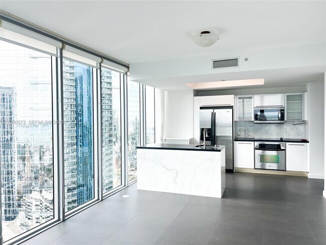 Building Photo - 888 Biscayne Blvd