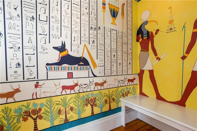 Building Photo - 37 Evergreen St