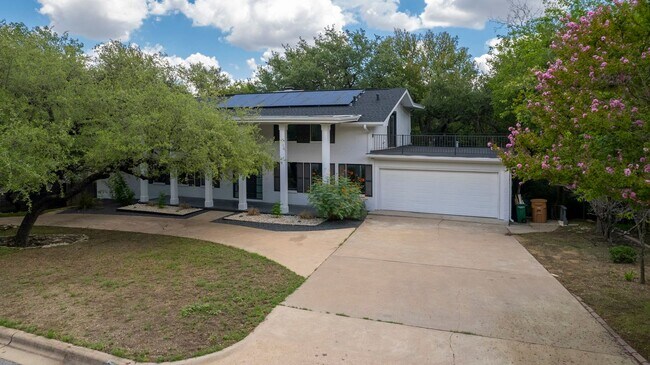 Primary Photo - Tarrytown STUNNER!!!