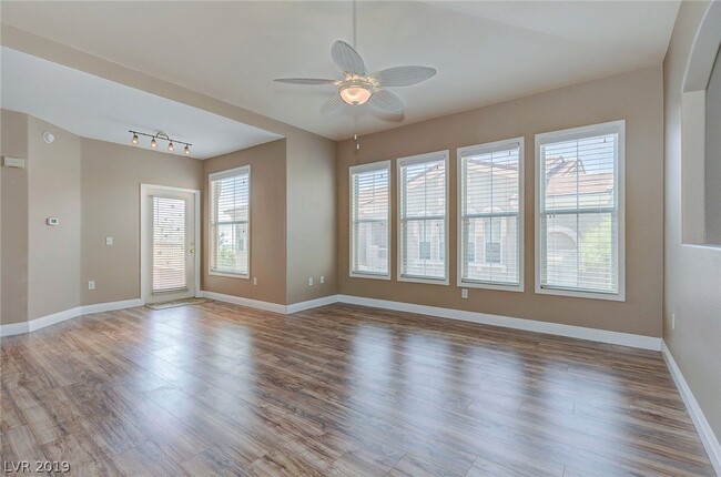 Living Room - 10550 W Alexander Rd