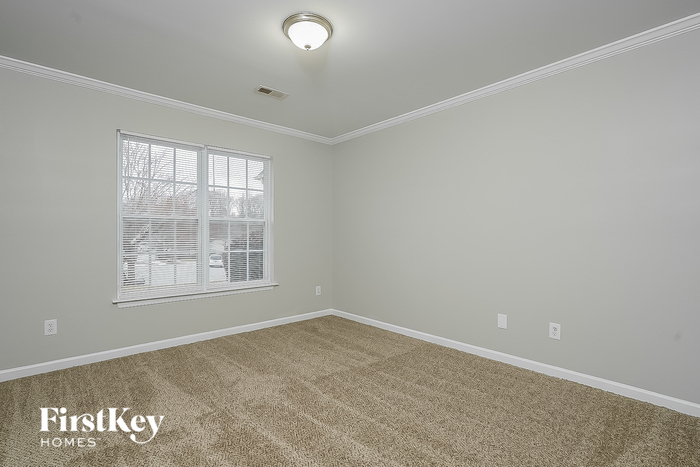 Building Photo - 6402 Estes Ct