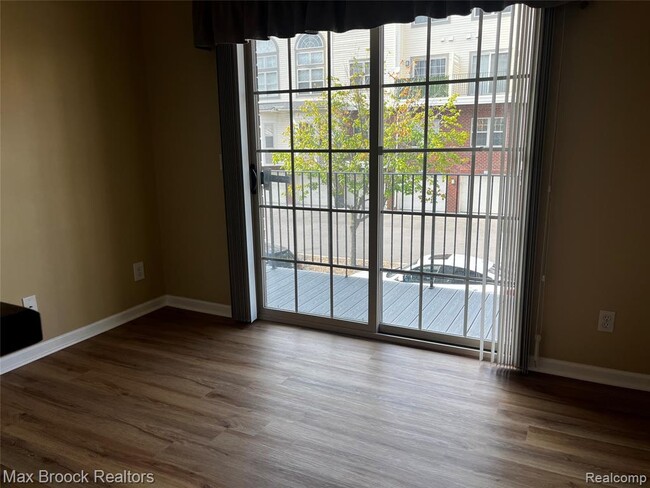 Building Photo - 3177 Newbury Pl