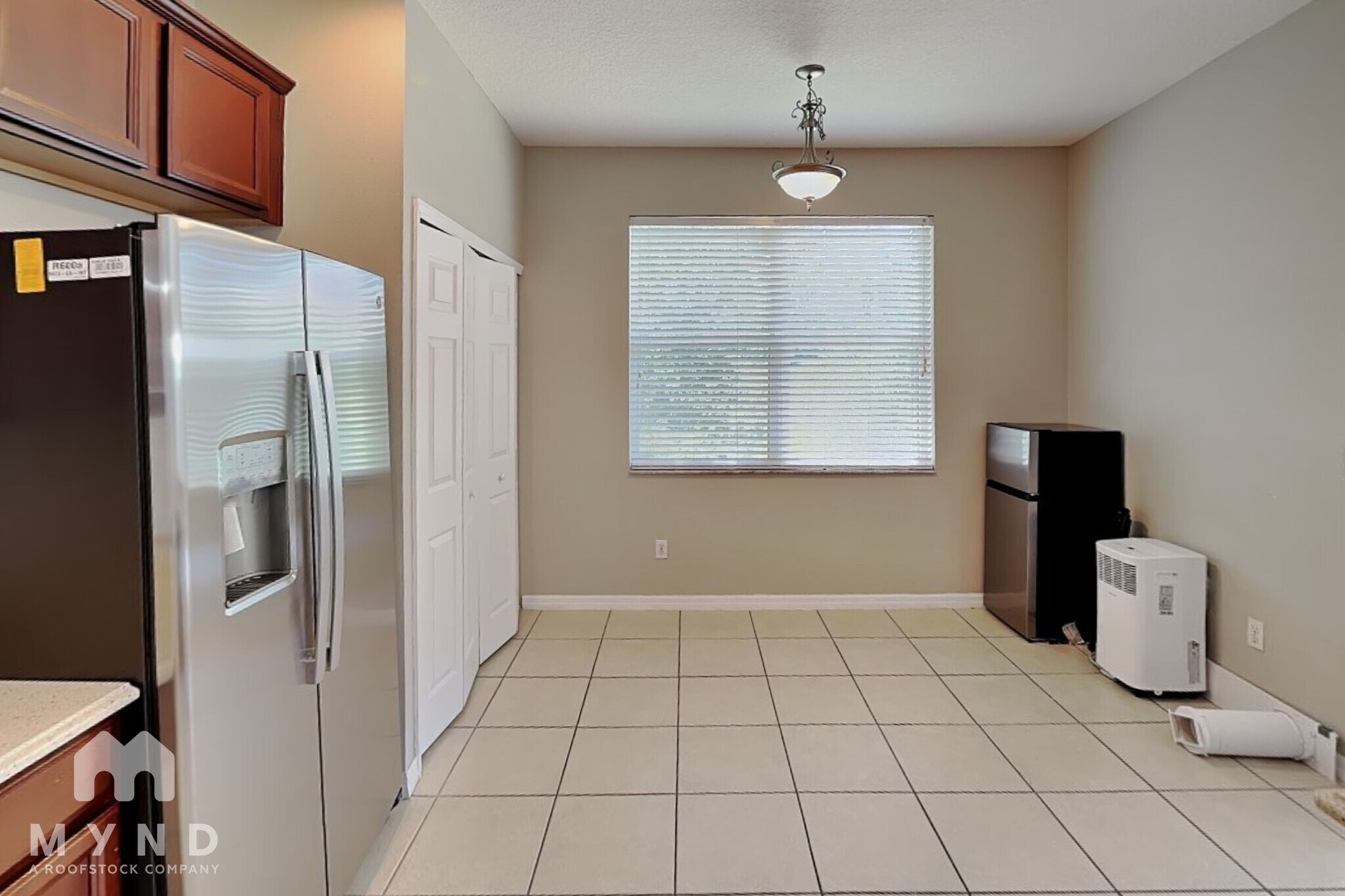 Building Photo - 1460 Travertine Terrace