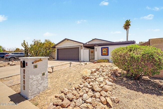 Building Photo - 8689 E Roosevelt Cir