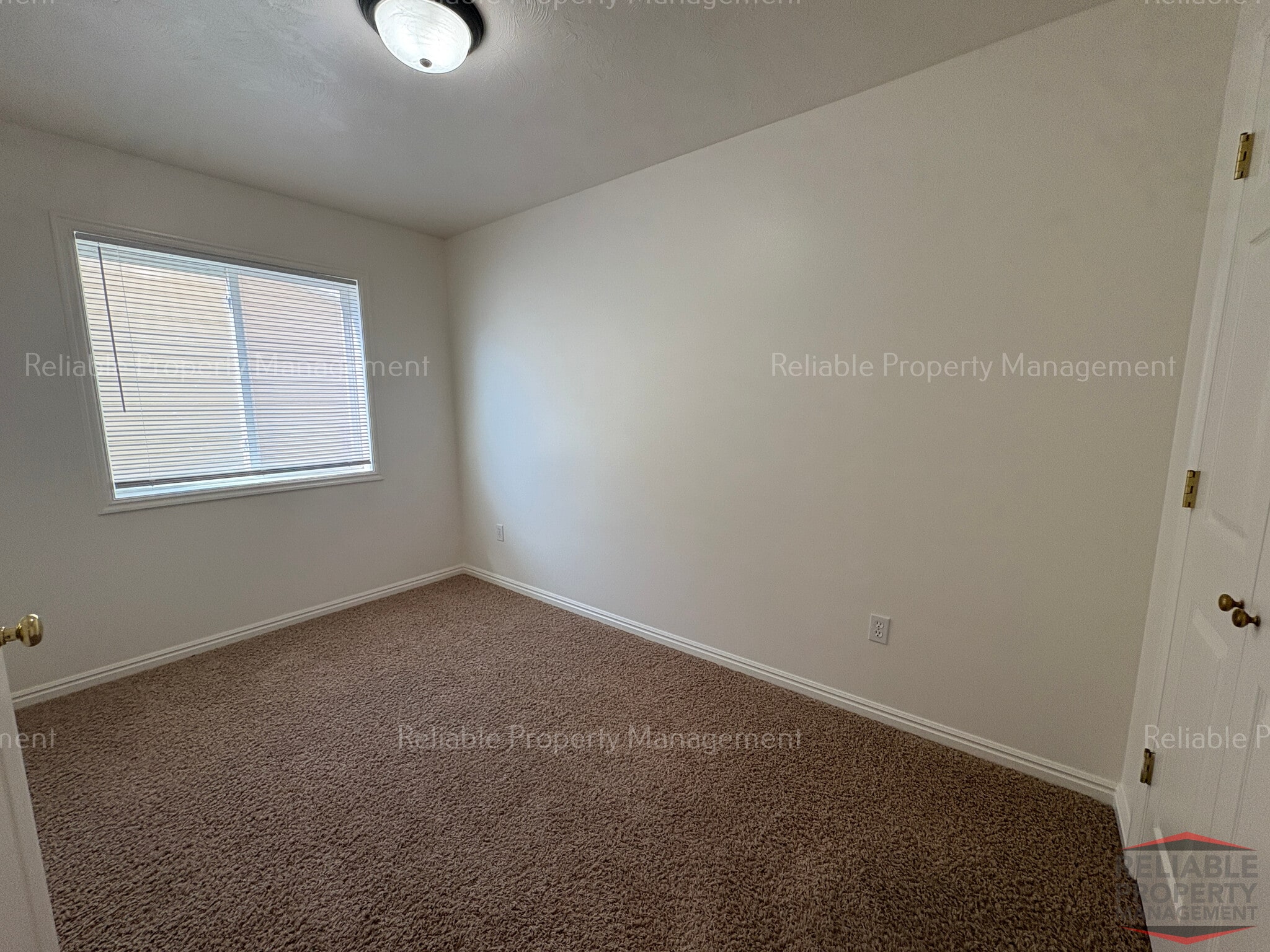 Building Photo - 3108 E Chasewood Dr