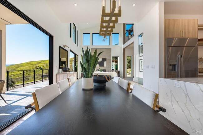 Building Photo - 1580 Clear Ridge Dr