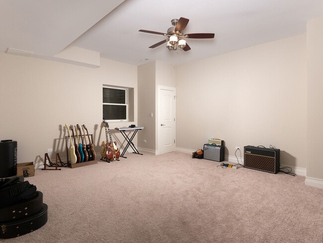 Building Photo - 2117 Wilmette Ave