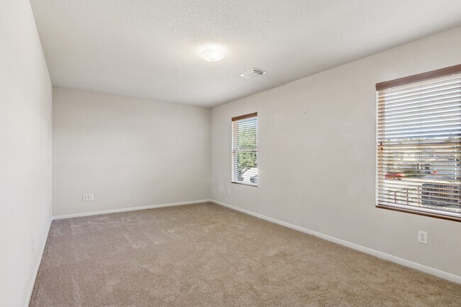 Building Photo - 20938 Fox Trot Ct