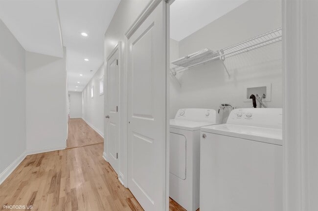 Building Photo - 6711 S Paxton Ave