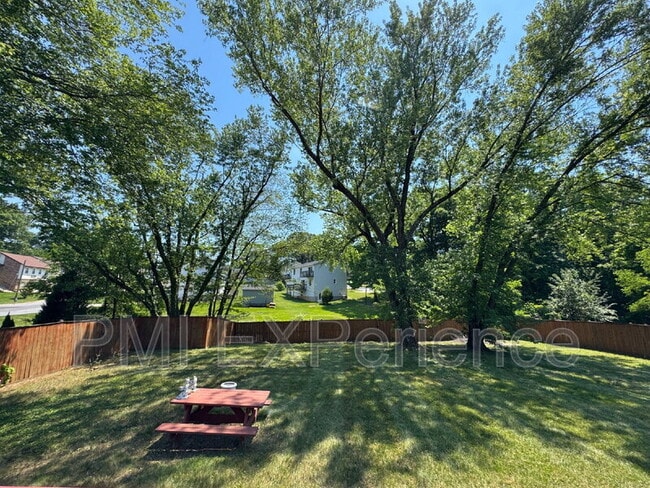 Building Photo - 3203 Amador Dr