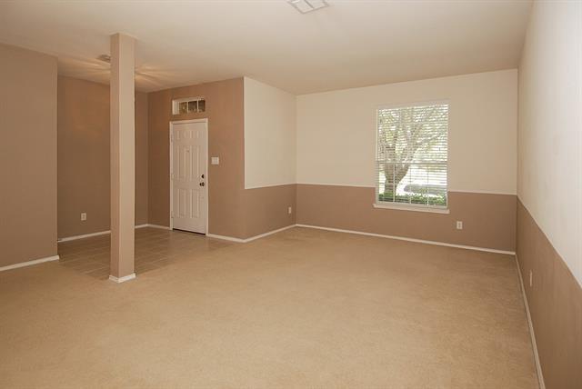 Building Photo - 9732 Kingsmill Dr
