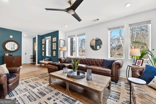 Building Photo - 377 Grant Cir SE