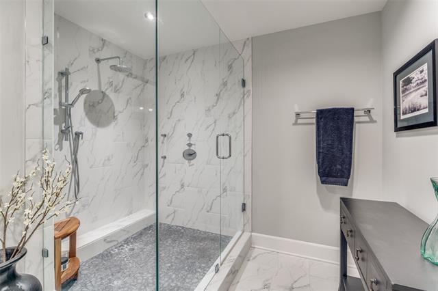 Building Photo - 1505 Elm St