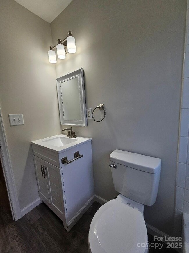 Building Photo - 2507 Moreland St