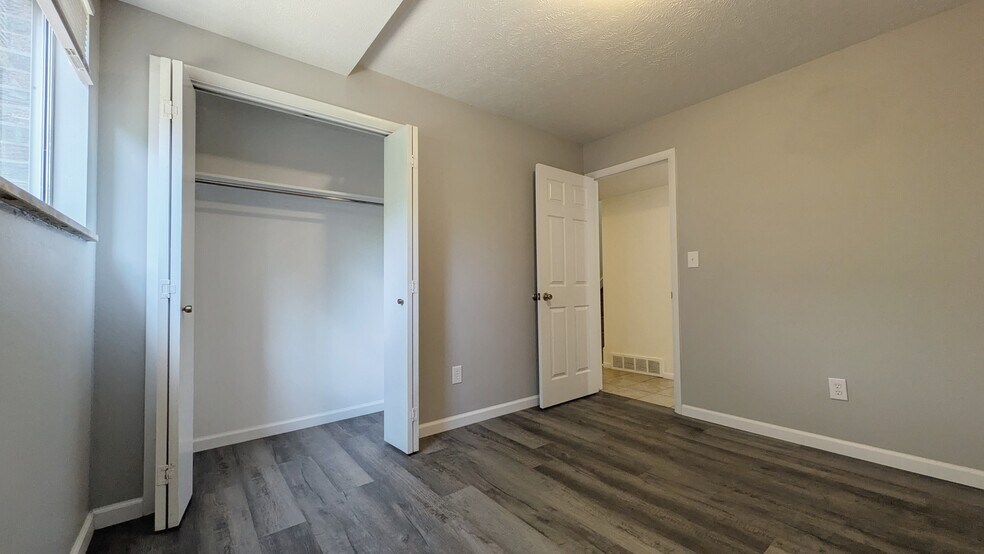 Building Photo - 8820 W 32nd Ave