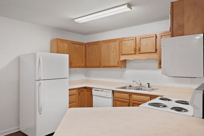 Building Photo - 1308 E Liberty Cir