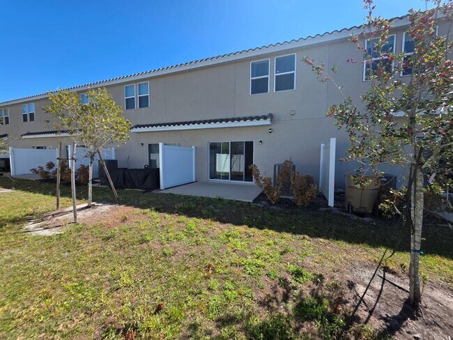 Building Photo - 3572 Landing Net Dr