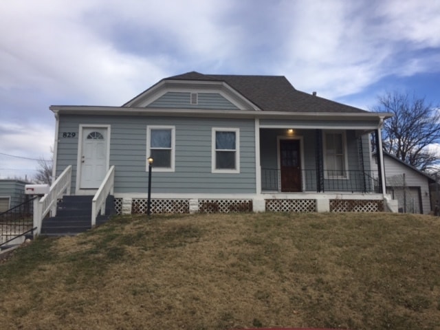 Primary Photo - 829 Sherman St
