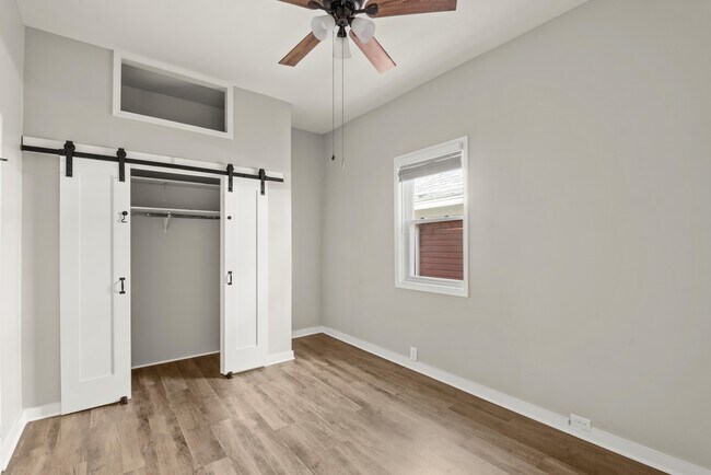 Building Photo - 361 Cameron St SE