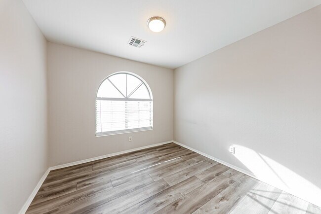 Building Photo - 11434 W Phillip Jacob Dr