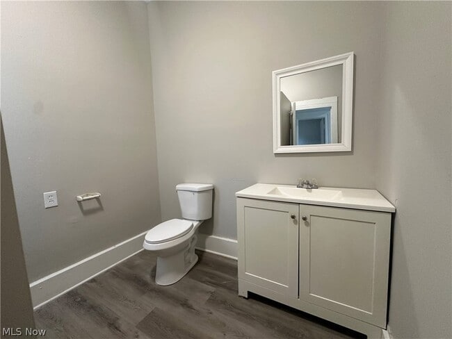 Building Photo - 2055 W 65th St